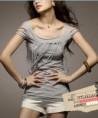 Blusa Diseño Especial Adornada con Borlitas